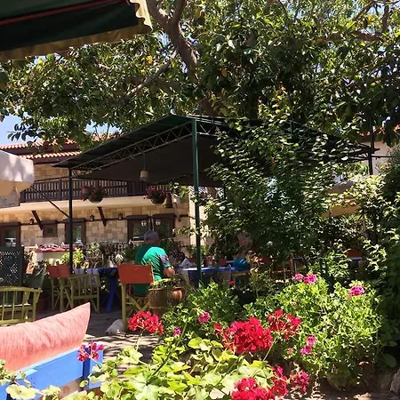 Doga Pension Guest house Side